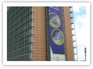 (7/218):jeden z budynków europejskich, cała ulica jest nimi usiana