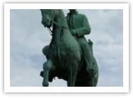 (27/218):pomnik Leopolda II (połowa miejsc w Brukseli nosi jego imię!)