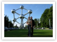 (84/218):znów przed Atomium
